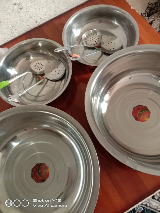 Katta laganlar sotiladi yangi qalini
