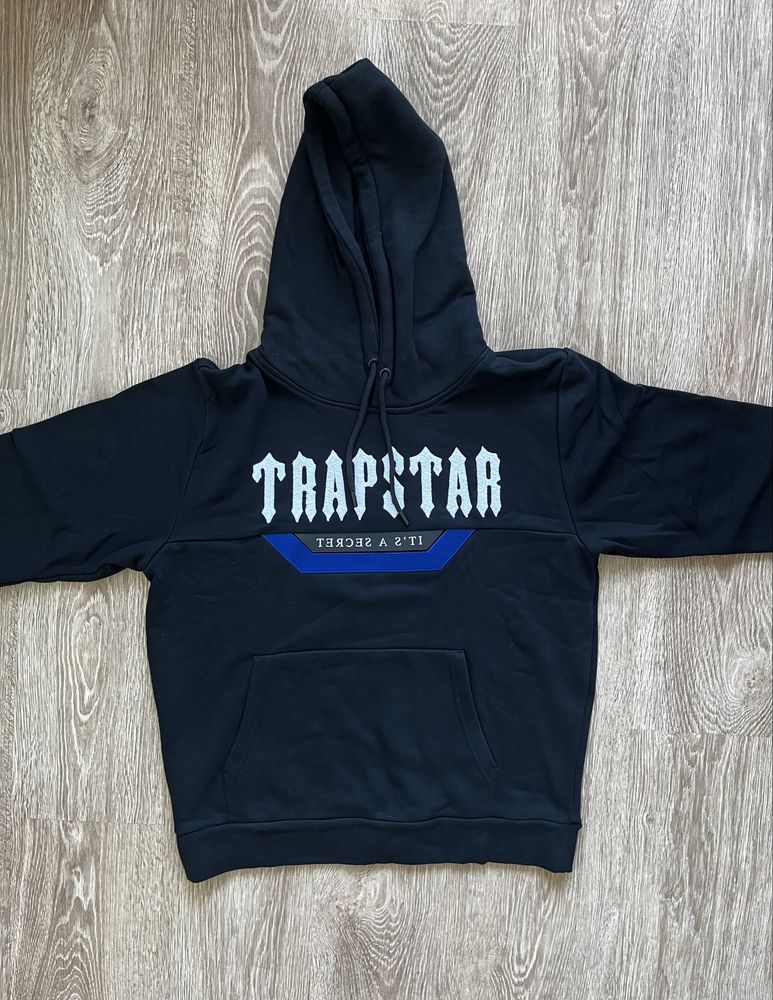 Trapstar екип