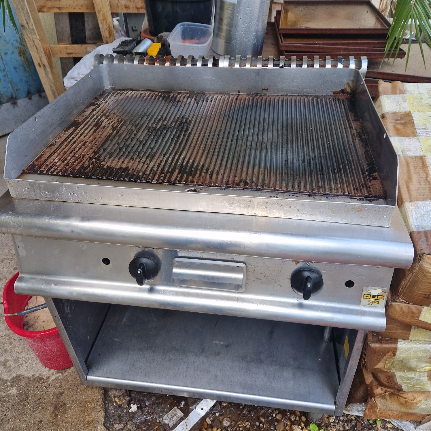 Gratar pe gaz sau curent, grill cu banc 80x70