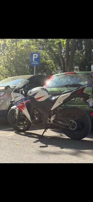 Honda cbr125r 2014