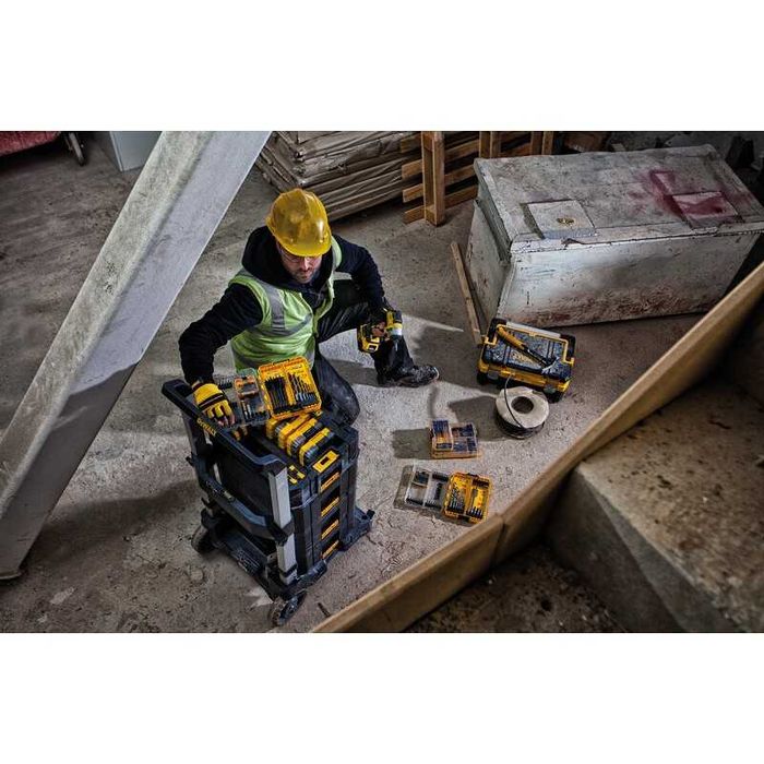 Количка за куфари DeWALT DWST1-71196 TSTAK