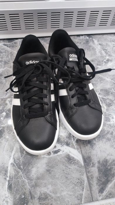 Маратонки Адидас