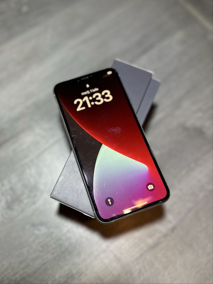 IPhone 11 pro max white 265gb