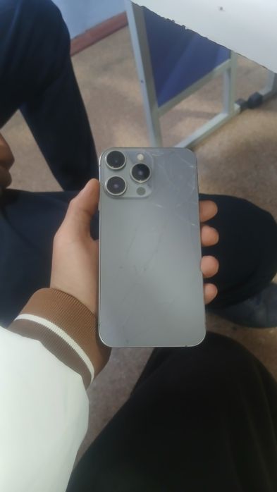 Iphone xr 15 pro korpus quyilgan 128 gb 78 yomkis