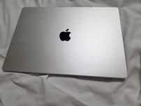 Vand un mack book 16 pro