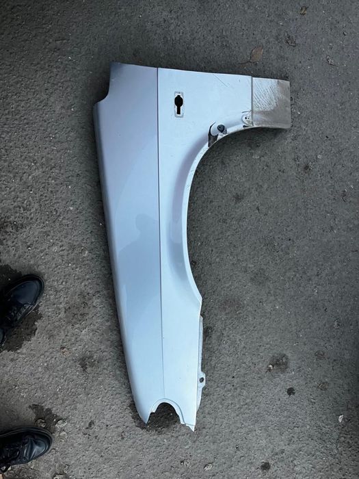 Продам крыло левое 2114