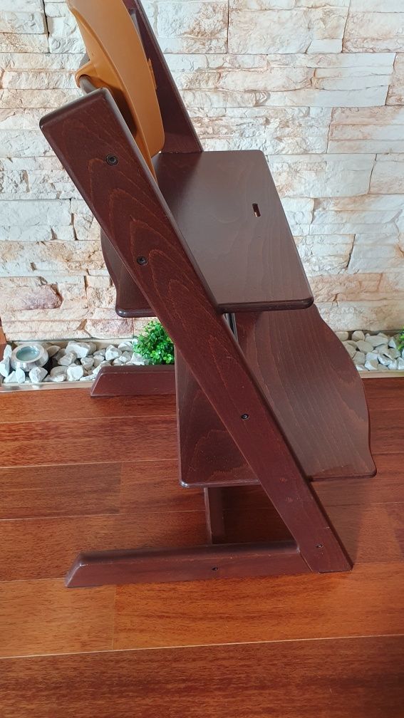 2 Стола за хранене Stokke Tripp Trapp