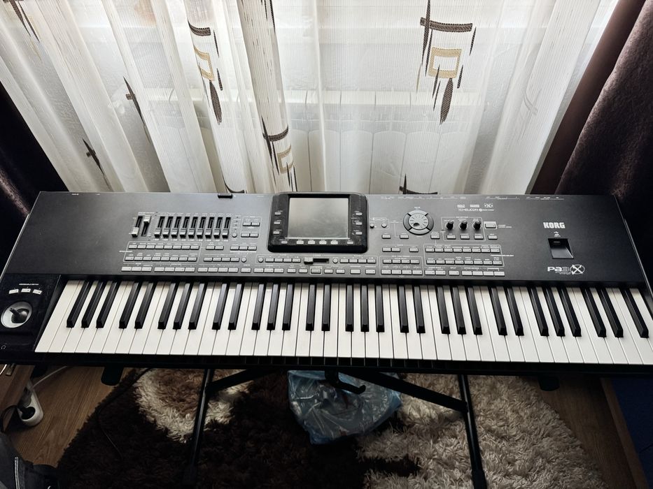 Korg PA3X 76 - 256ram