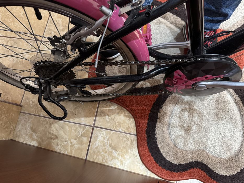 Bicicleta BTWIN 500 pe 20” pentru fetite 6-10 ani