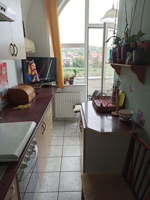 Apartament o camera de inchiriat