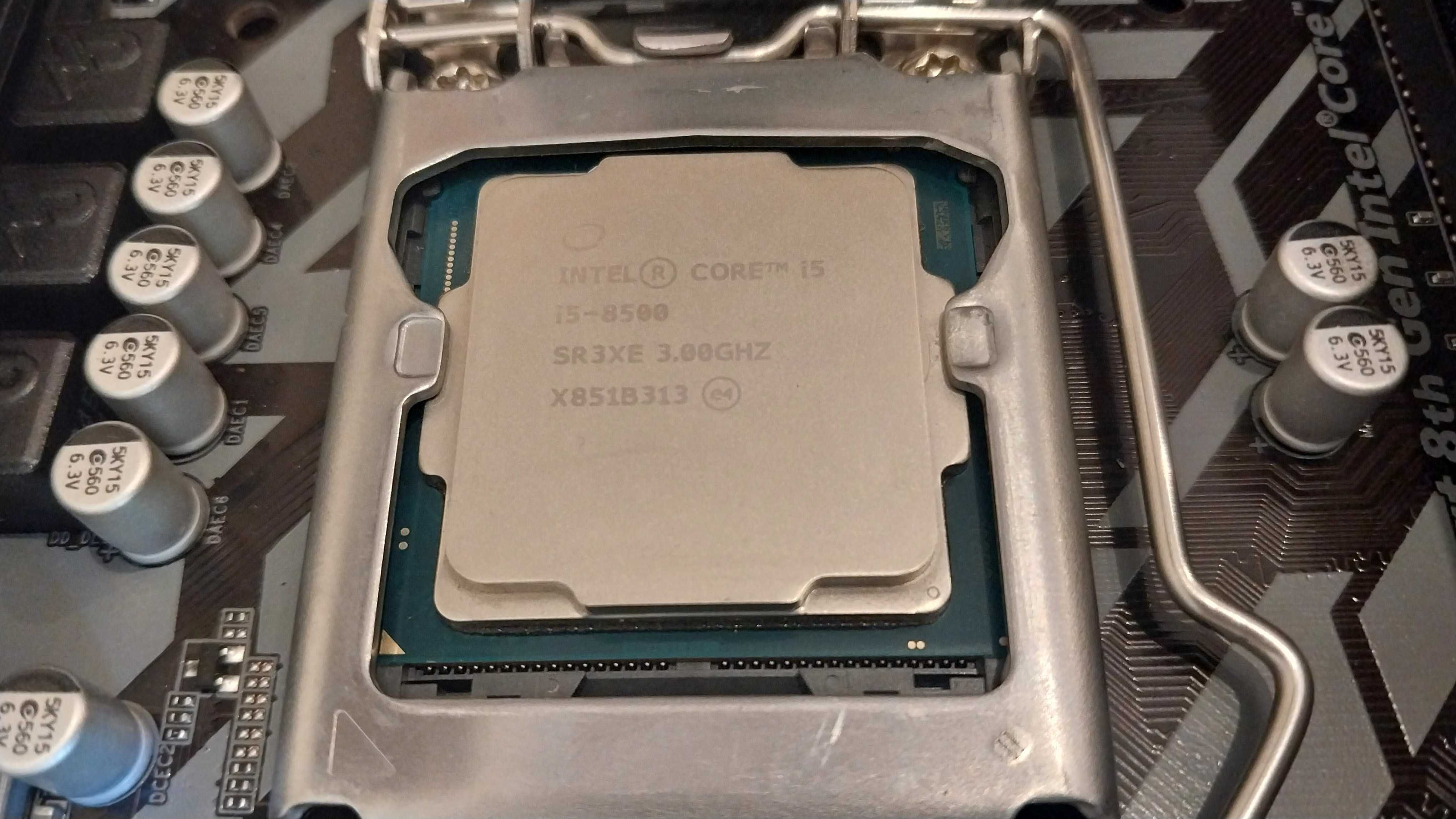 Процессор Core i5 8500 8-го поколения. Сокет LGA 1151v2. Из США.