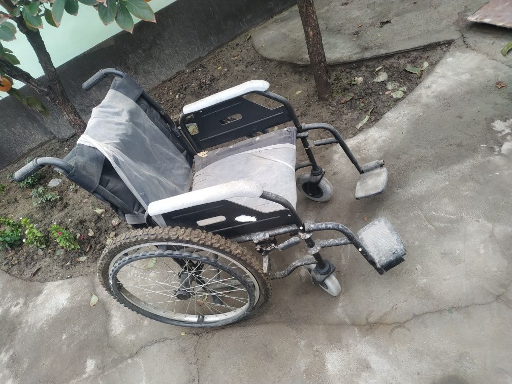 Инвалидной коляска срочно продам