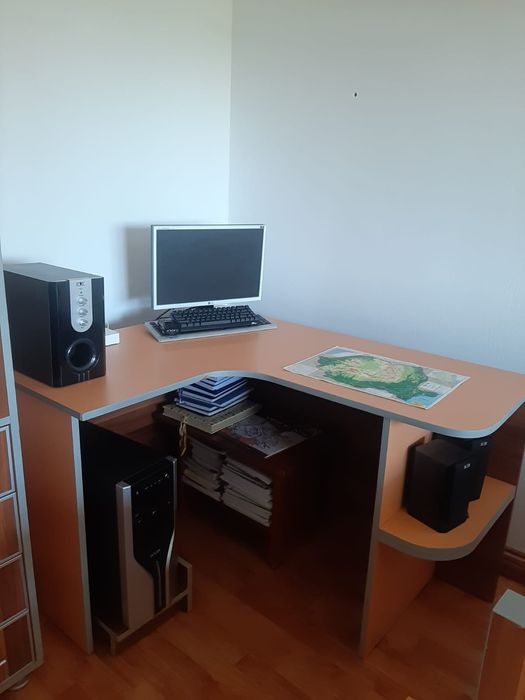 Vând mobilă living