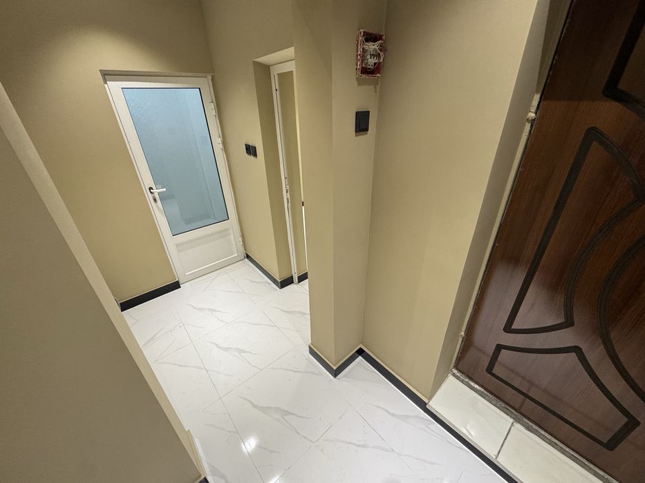 Срочно Сдаётся Нежилое Айбек метро ор-р на против КДБ БАНКА