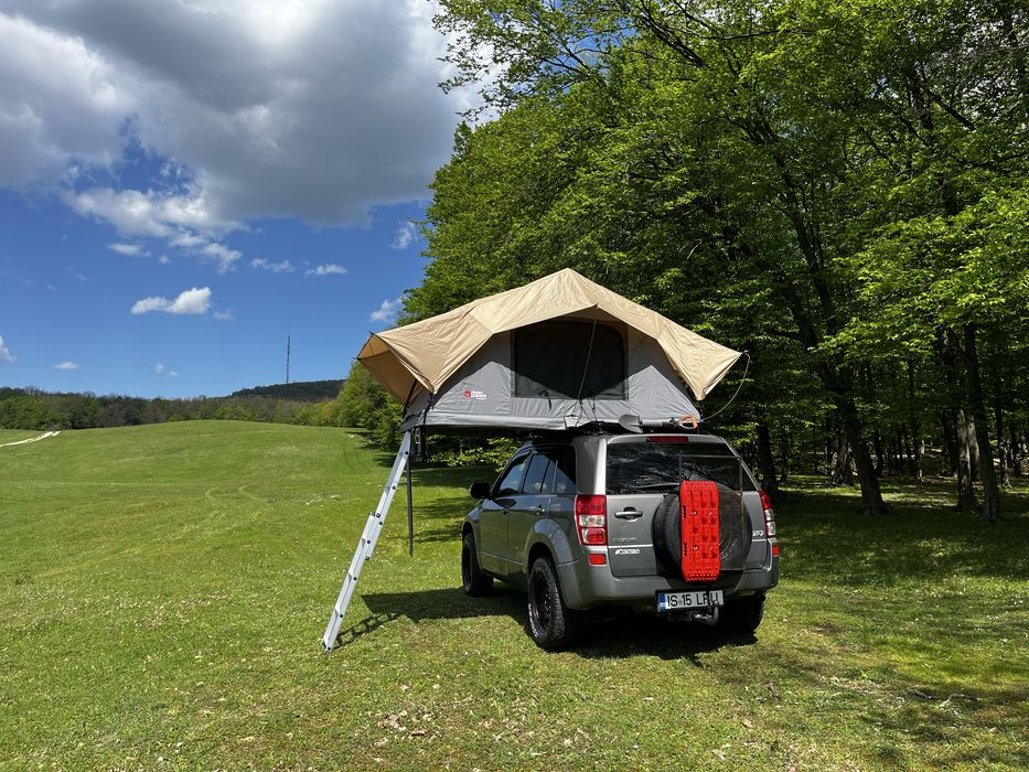 Cort plafon auto de inchiriat CAMPING