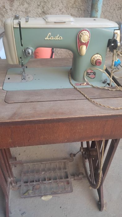 Швейная машинка. Рабочая