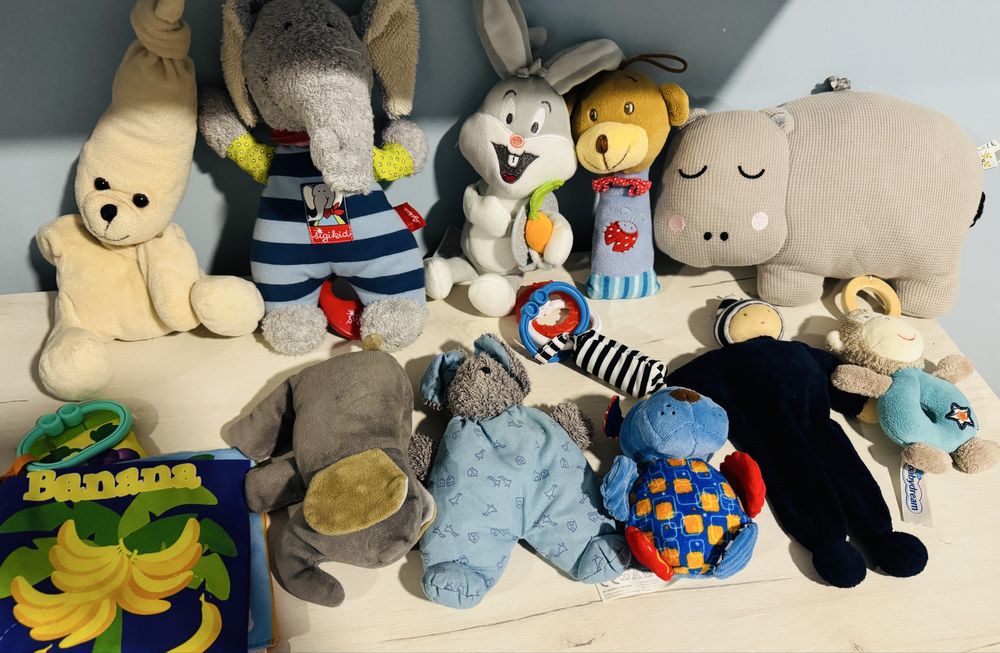 Лот     играчки бебешки