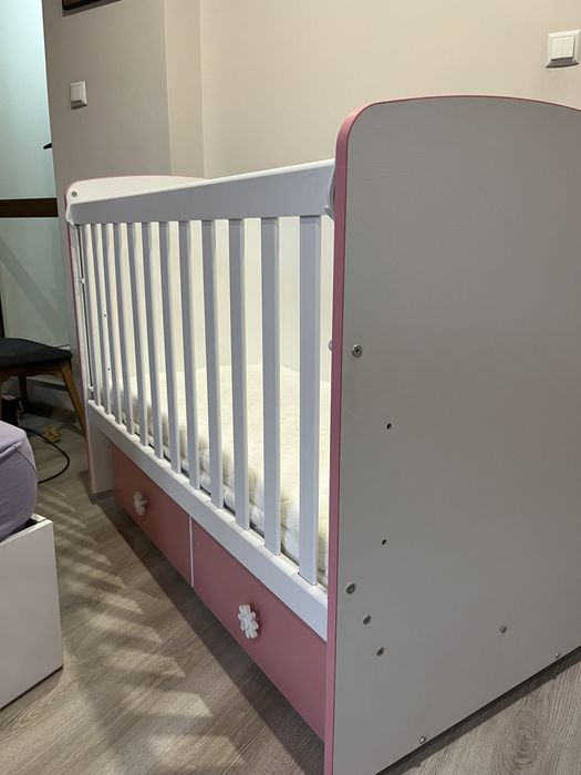 Розова и синя кошара 120/60 с матраци -цена 200лв за всяка