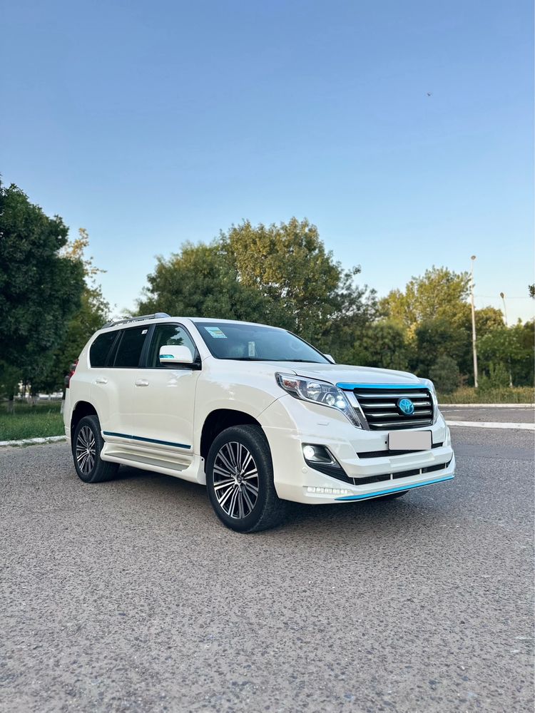 Tayota Land Cruiser Prado 150