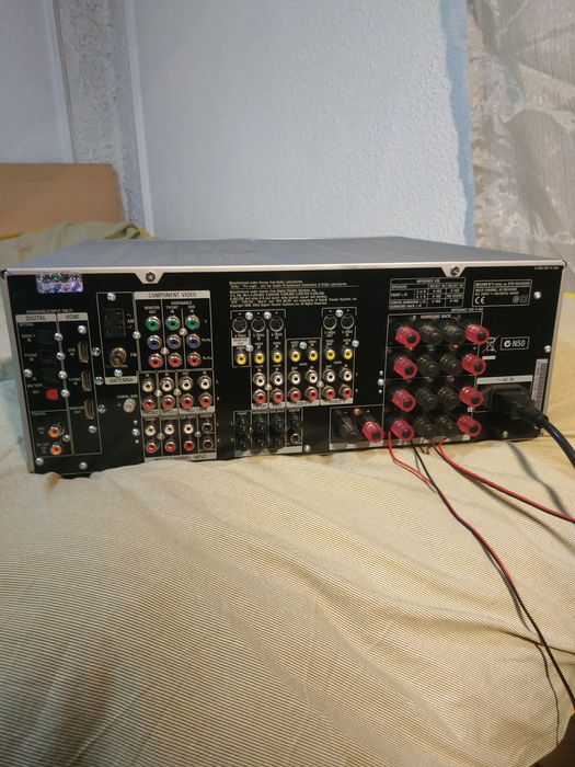 Vând amplituner Sony .