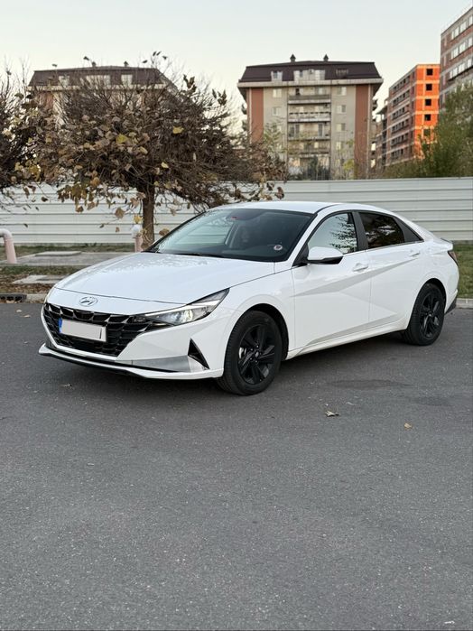 Vand Hyundai Elantra Automat Cn7 An 2023 32.000 km