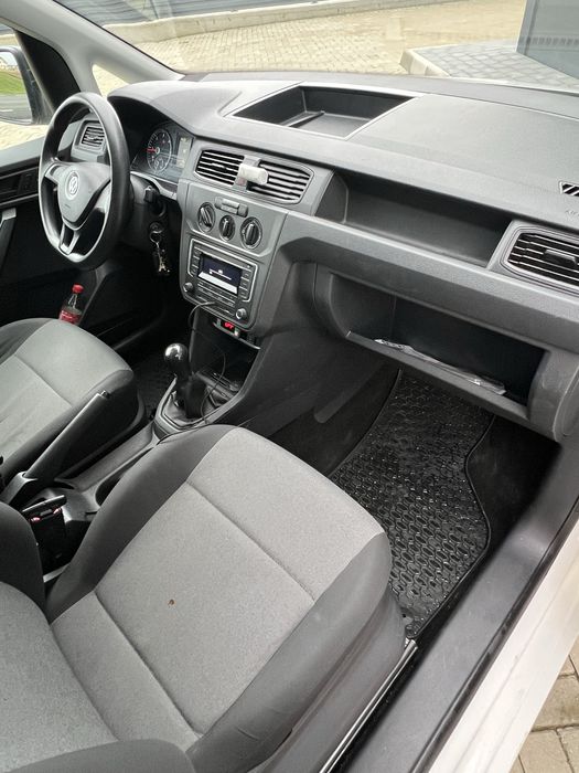 Volkswagen~Caddy~Frigo~2.0~TDI~ Recent ~Adus~ din Germania