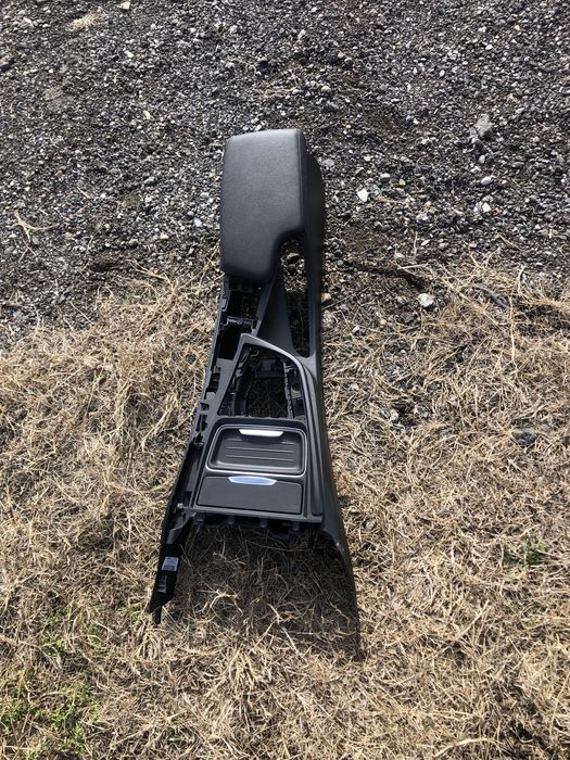 Capac motor consola cutiera buton start stop bmw f30 seria 3 n47d20c