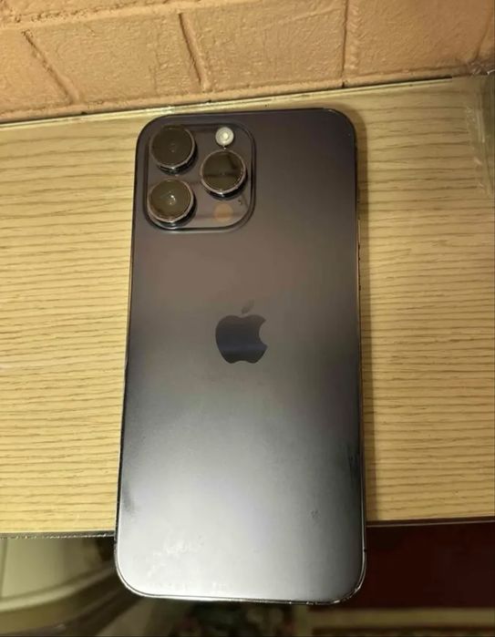 Продам айфон 14 pro max 512 гб