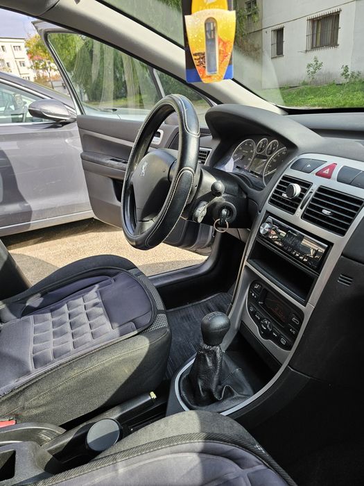 Vând Peugeot 307 - 2004 - 1,6 benzina