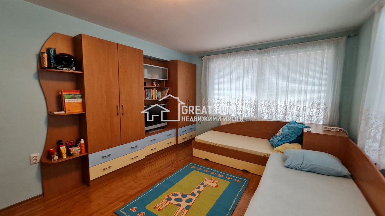 Продава се Тристаен апартамент в Търговище, Център - 115 кв.м за 1220 €/кв.м - Снимка #7