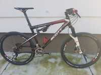 Bicicleta de concurs SCOTT SPARK carbon.sram XX.roti si furca dtswiss