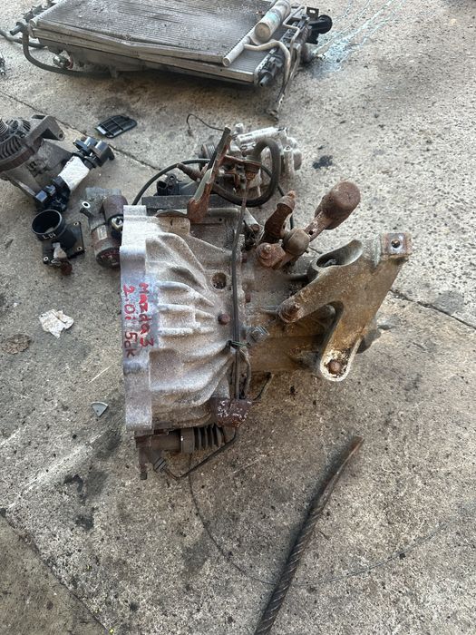 Ръчна кутия за Мазда 3   2.0i-150к бензин!