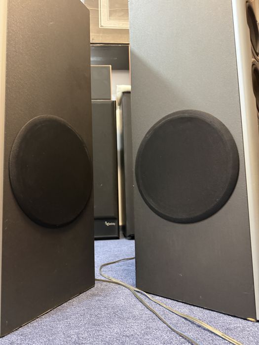 Boxe Jamo X3M 10,280wMuzical/200 RMS/Difz De Bas De 10”(25cm)Lateral