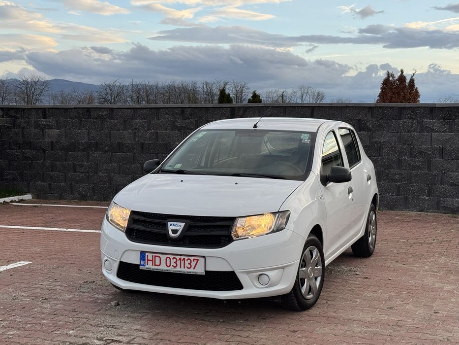 Vând Dacia Sandero 1.2 Benzină 75 CP 78.000 Km Euro 5 Unic Proprietar