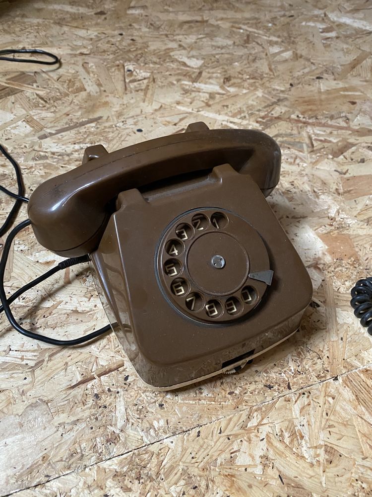 Telefon vechi cu disc - decor - vintage