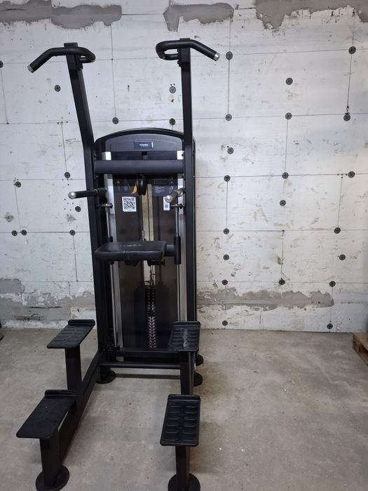 Tractiuni si triceps asistat Primal Strength