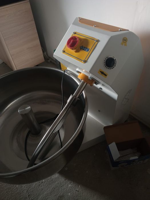 Тестомешалка HNC и Пресс с компрессором