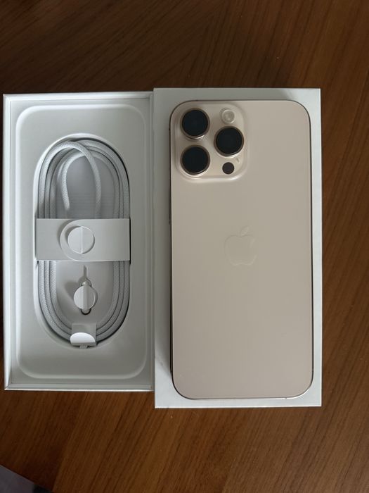 Iphone 16 Pro Max, Desert Titanium, 1 TB, stare impecabila