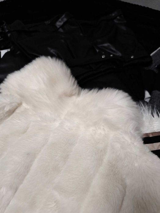 Haină scurtă eco Cream Luxe