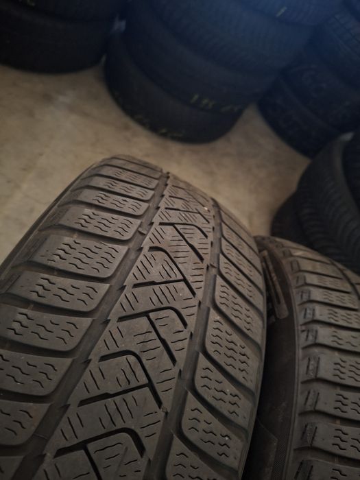 2 Anvelopele de iarnă 205 60 r17 Pirelli