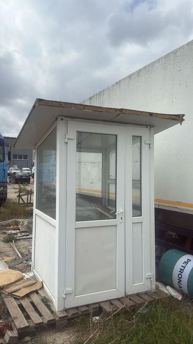 Cabina Paznic , chiosc PVC termopan