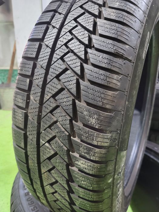 2 бр 215/60/17 Continental