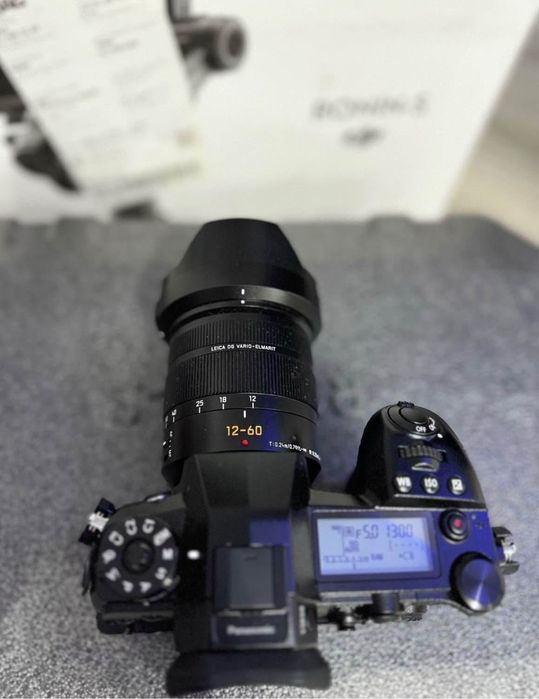 Aparat foto si stabilizator de mana