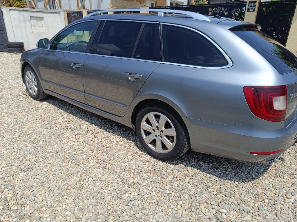 Skoda Superb 2.0 TDI DSG 2011 Euro 5