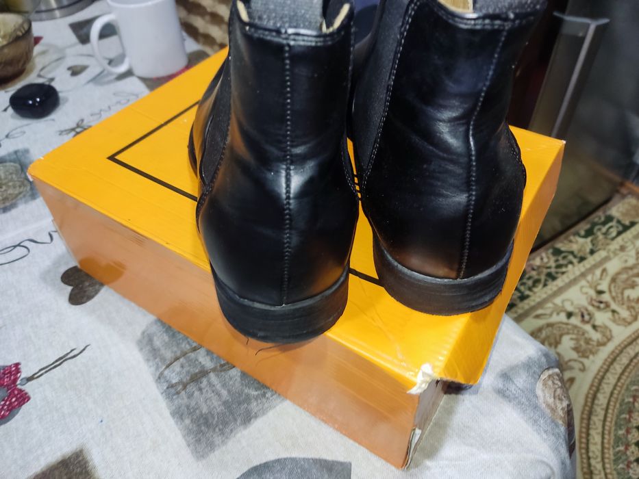 Продаю мужские кожаные туфли