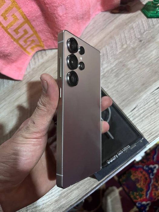Galaxy s25 ultra 12 512 gb xolati yangi