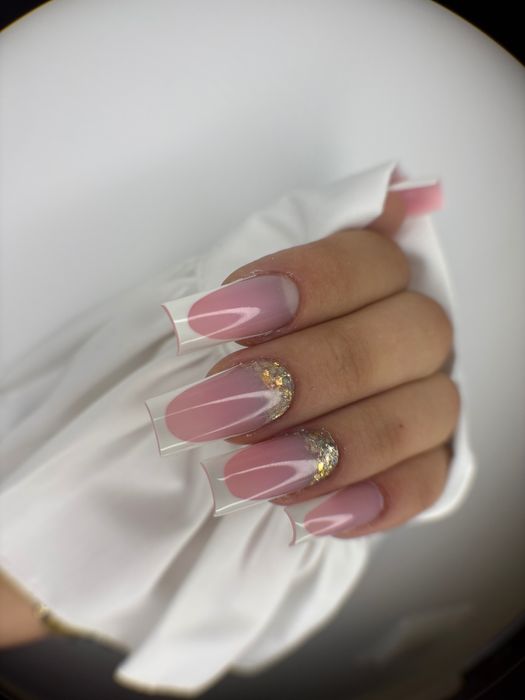 Manichiura ,tehnician în profesie