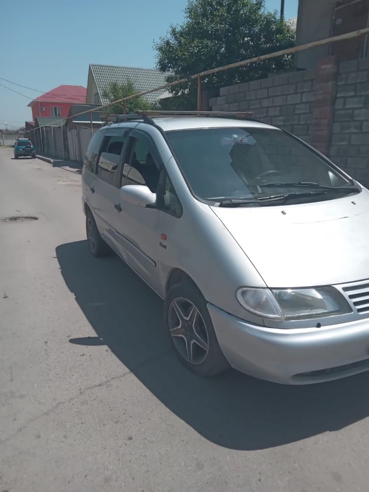 Volkswagen Sharan 1997 г.