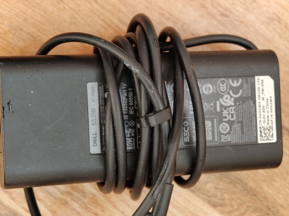 Încărcătoare laptop USB-C Lenovo și Dell