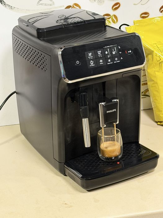 Кафемашина кафе автоматPhilips EP2220 с гаранция